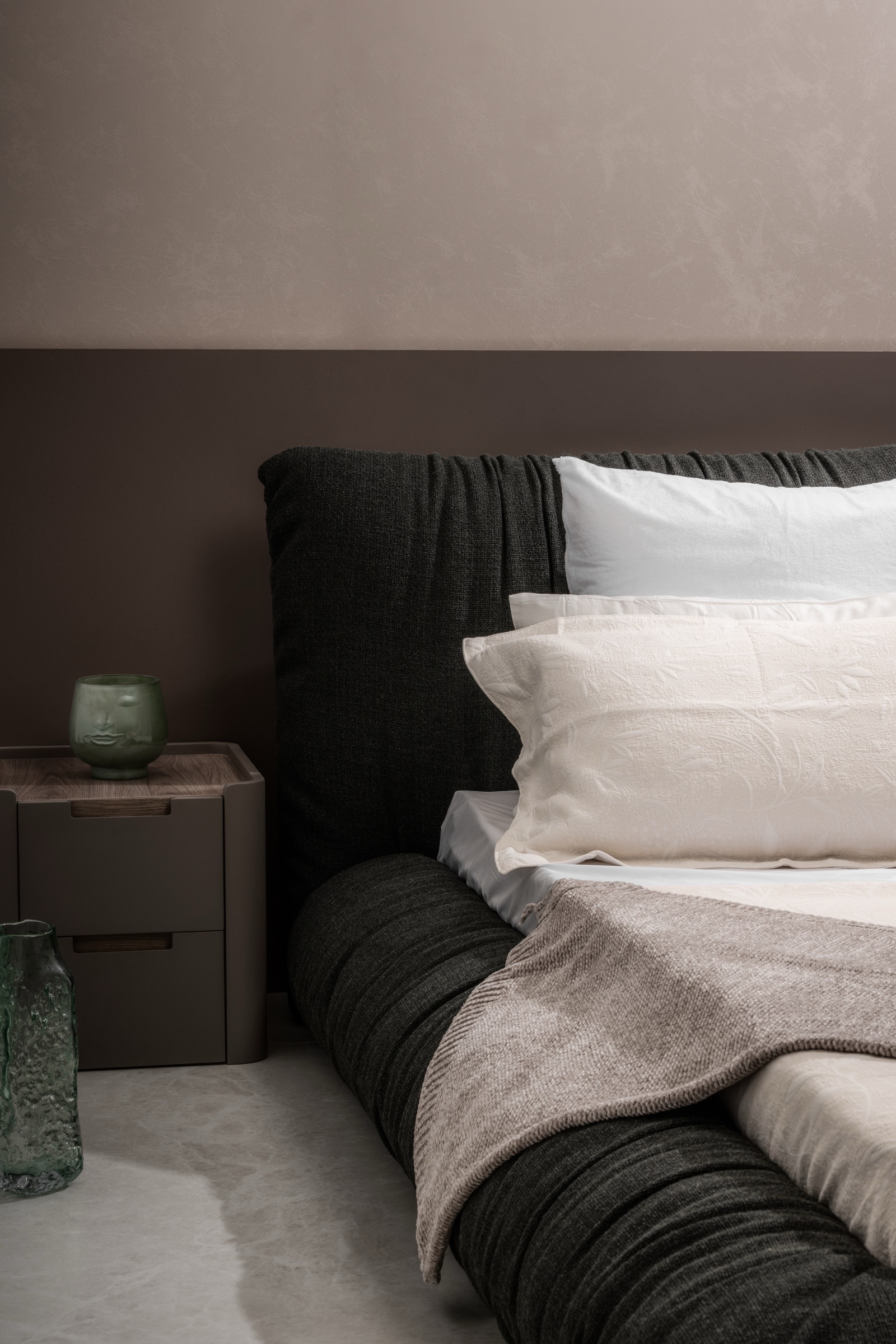 Linen Bed
